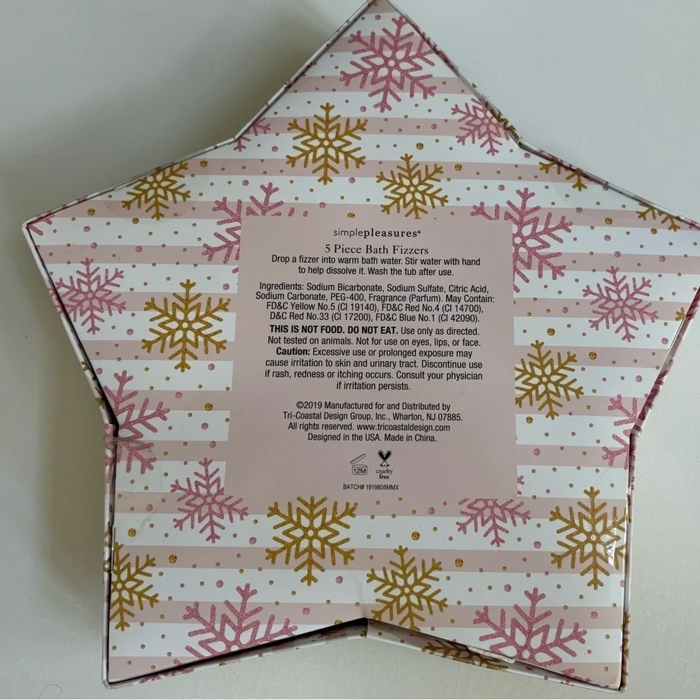 NWT Simple Pleasures Holiday 5 Piece Bath Fizzers